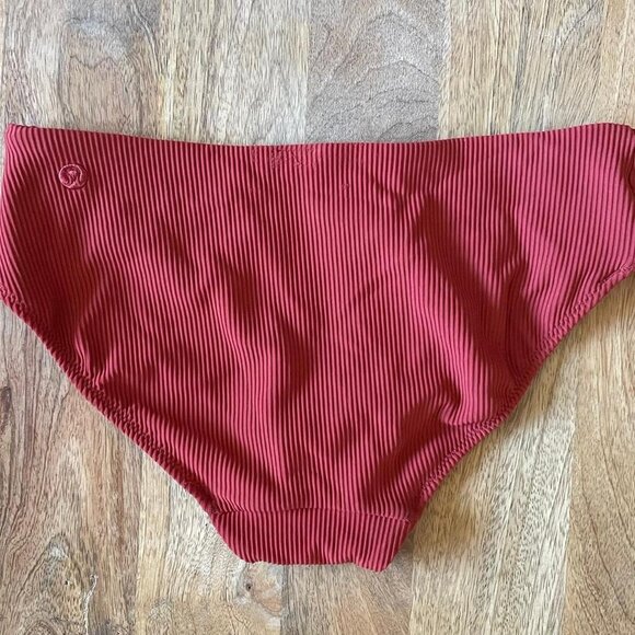 NWT Patagonia Bikini Top + Lululemon Bikini Bottoms - Picture 6 of 7